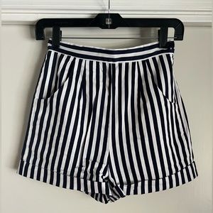 Collectif Vintage Ayana Striped Shorts in Navy and White